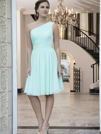 Dress: BM2065 Designer: Venus Bridal