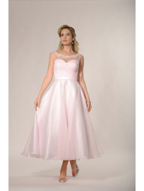 Dress: BM2195 Designer: Venus Bridal